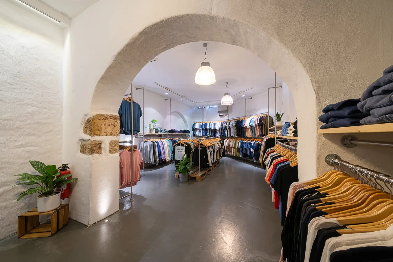 zündstoff-clothing-keller Ansicht des Kellergeschosses von zündstoff fair organic clothing in Freiburg