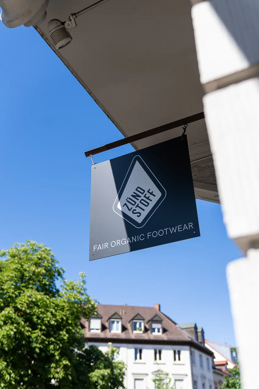 Außenansicht von zündstoff fair organic footwear in Freiburg